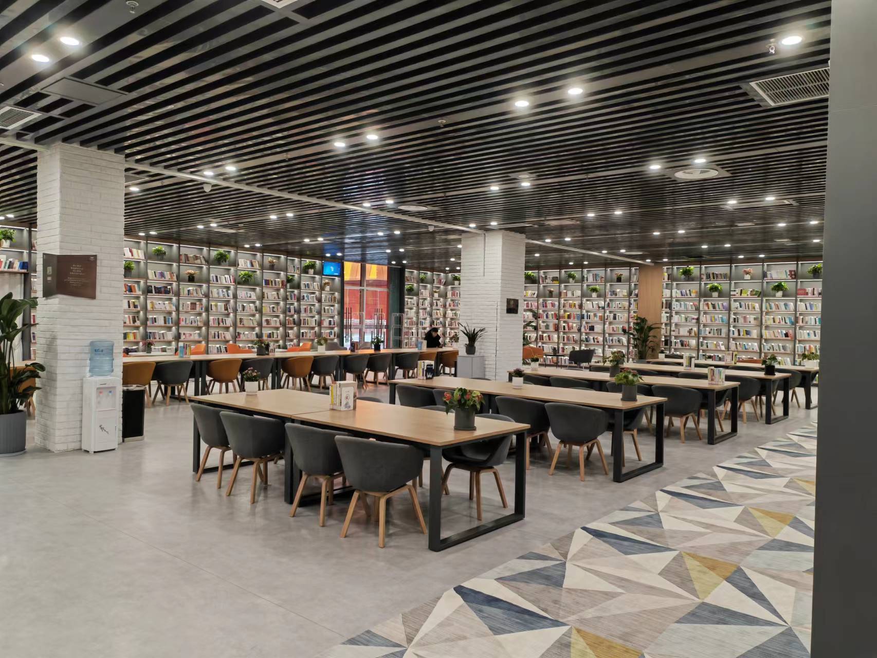 1668409882126651.jpg 1668409882126651.jpg